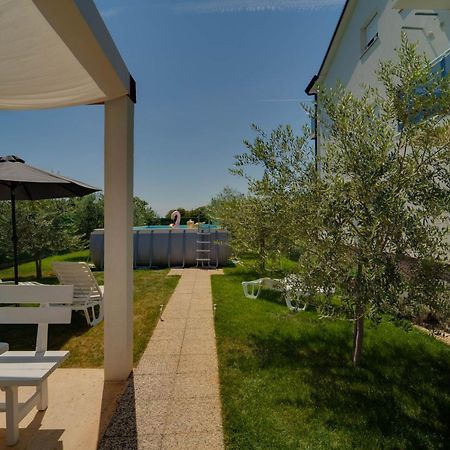 Black Diamond Apartment Vilanija Екстериор снимка
