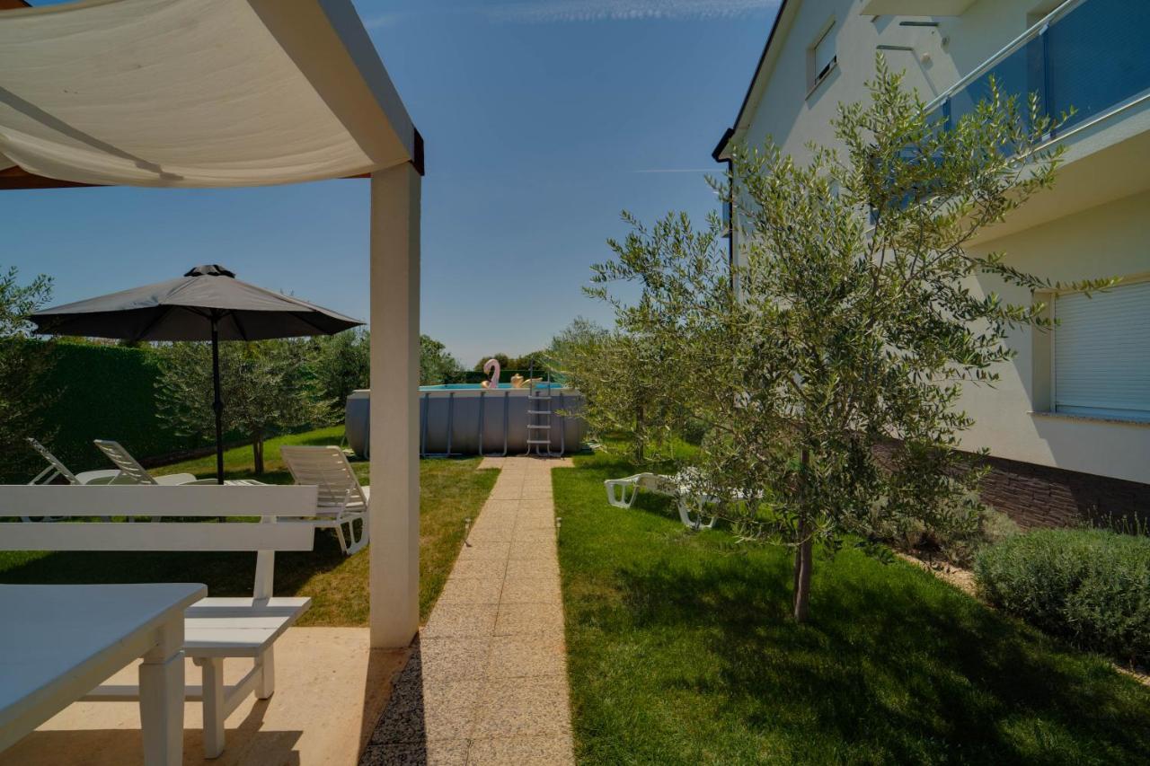 Black Diamond Apartment Vilanija Екстериор снимка