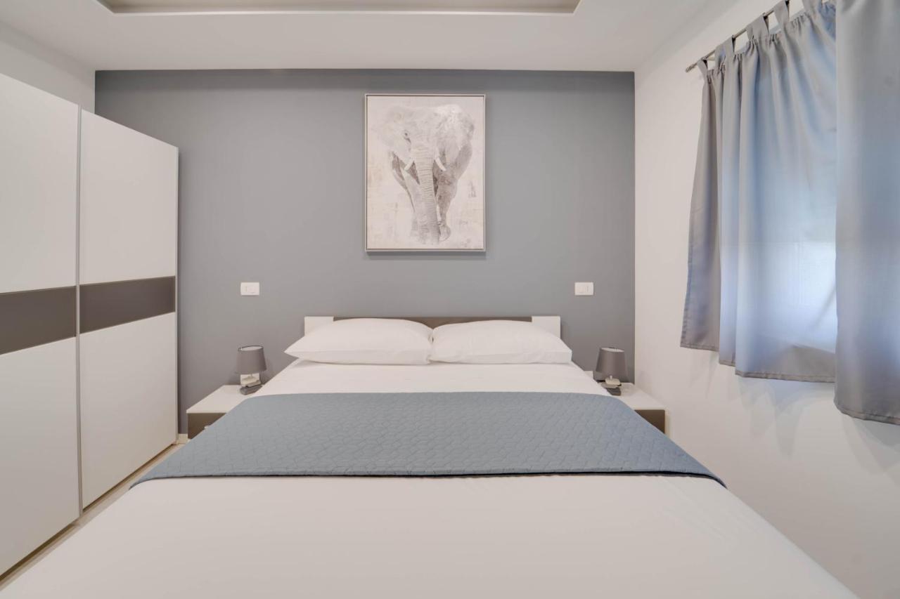 Black Diamond Apartment Vilanija Екстериор снимка